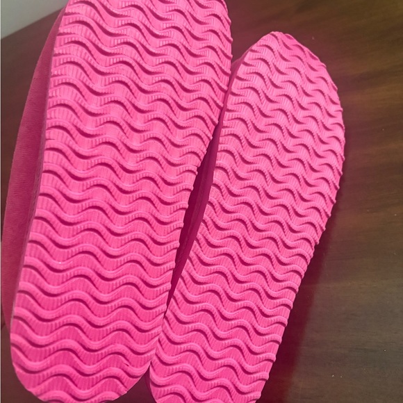 NWOT Ugg Like Women’s Pink Slipper Shoes 8.5 Comfy Casual - Picture 6 of 7